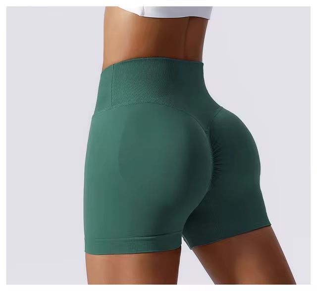 SHORT DE COMPRESION VERDE