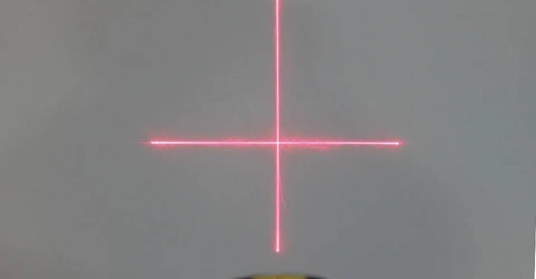 Huincha nivel laser
